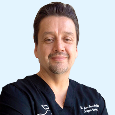 Black and white portrait of Dr. Jaime Ponce de Leon